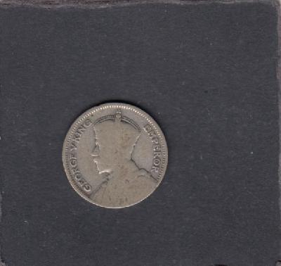 Beschrijving: 6 Pence HUIA BIRD